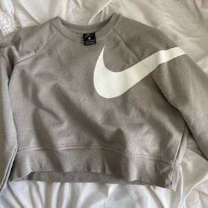 cropped nike sweatshirt